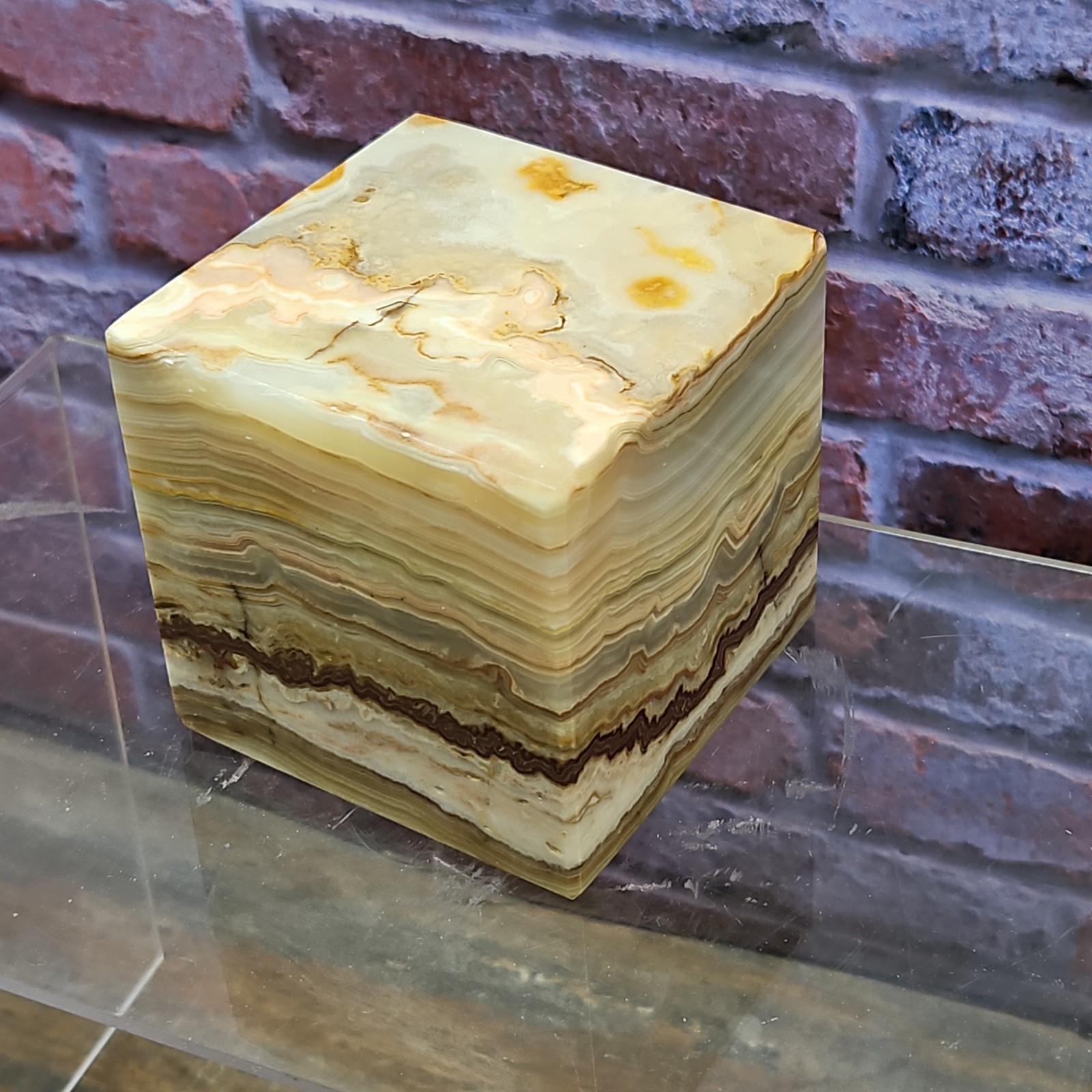 Polished Onyx Cube 3.5×3.5×3.5 Brown/White Faint Green Banded