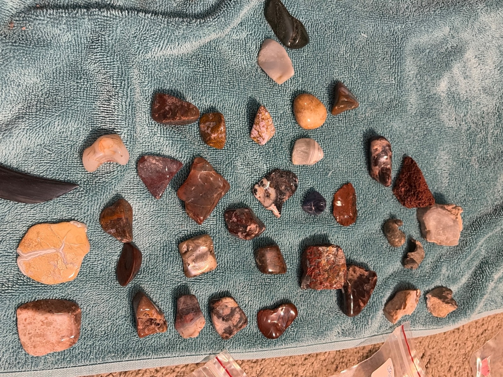 Huge lot of over 100 Different-Rocks, Minerals, Crystals & Fossils Mixed Lot .