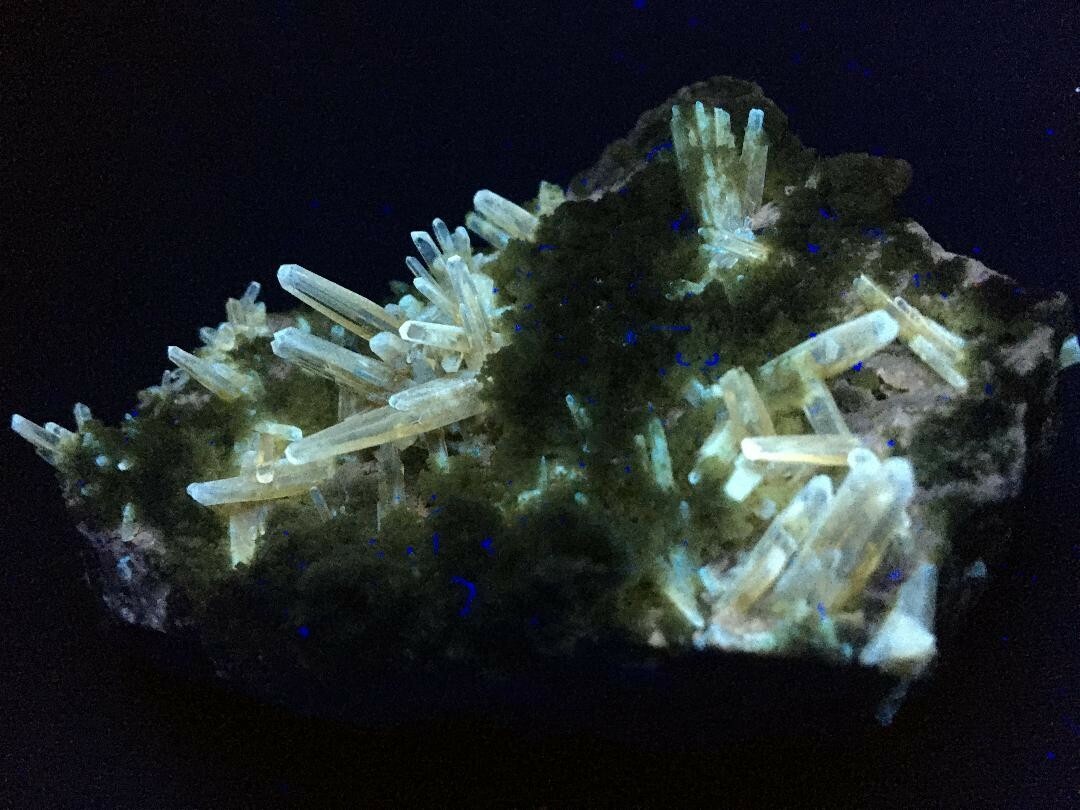 KB: BRIGHT!! FL & PHOS SW YELLOW/WHITE BARIAN CELESTINE XLS & SULFUR FROM POLAND