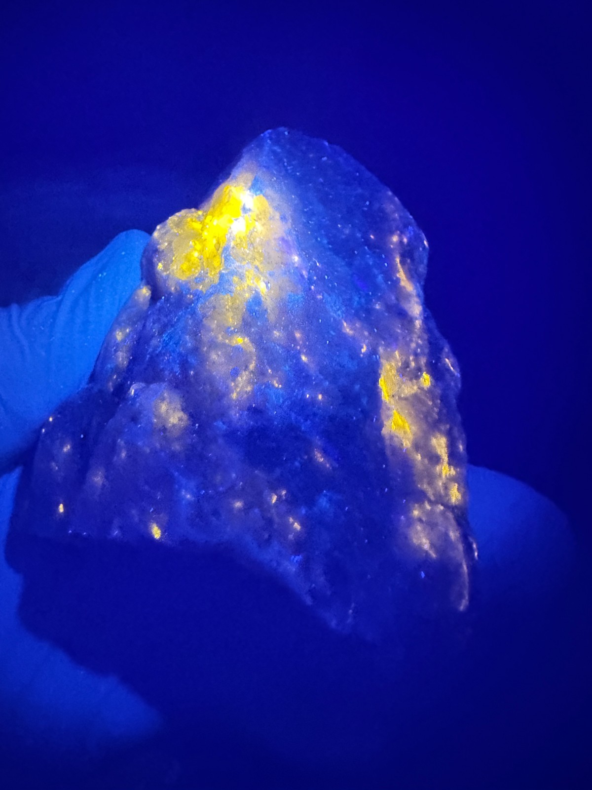 LARGE 15 OZ. Rare Highly Fluorescent North Carolina Sphalerite in Barite
