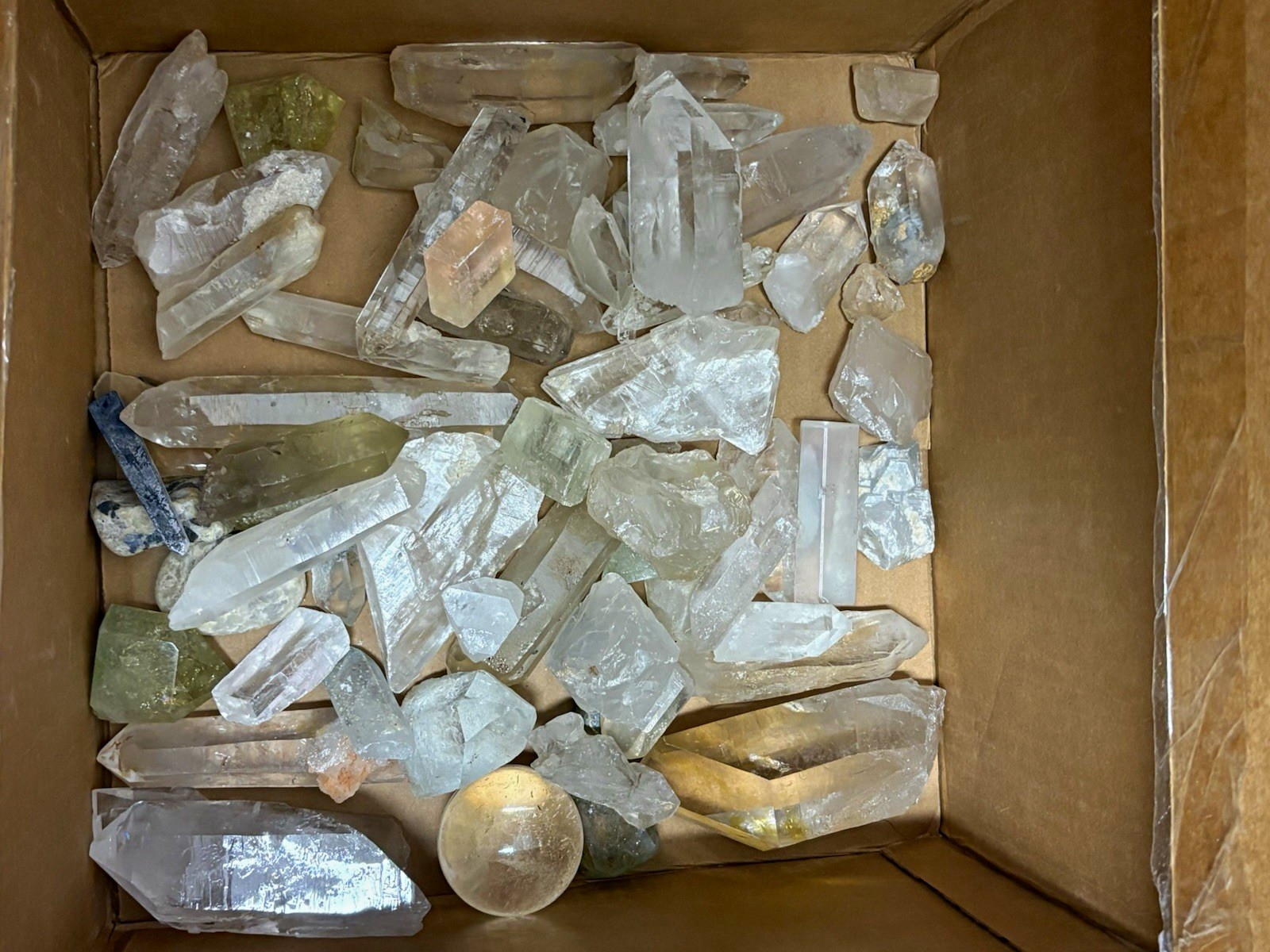 Mixed Natural Clear Quartz Crystal Points Rough Mineral Specimen Bulk Lot