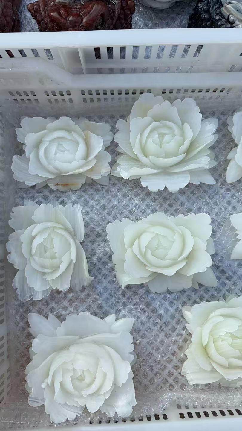 1pc Natural White Quartz Carved Flower Skull Crystal Reiki Healing Decor Gift