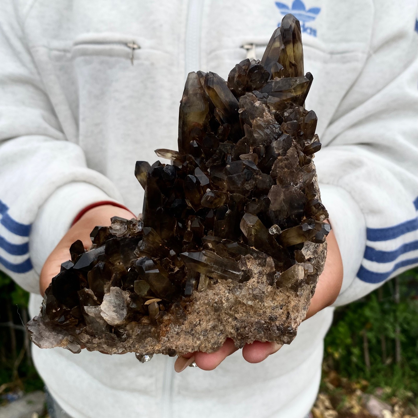 2.33LBNatural Black Smoke Color Quartz Cluster Crystal Specimens Mineral Healing