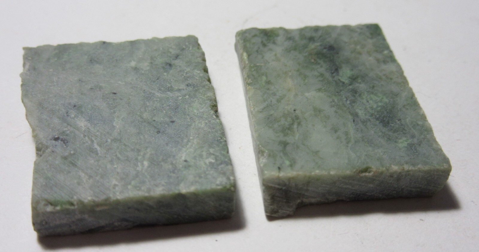 Medecino Green Nephrite Jade 1 5/16″ Slice Collectible MGNJ-60