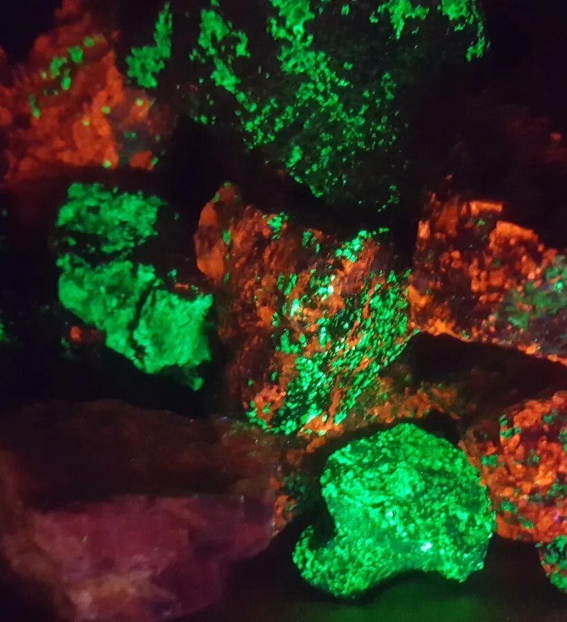 18lbs+ Wholesale Lot Franklin NJ Fluorescent Rocks UV Minerals Willemite Calcite