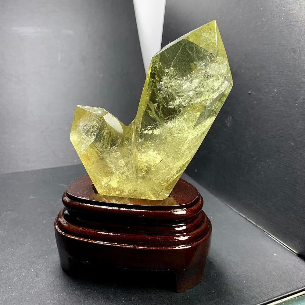 1.41LB Natural Citrine Quartz Obelisk Energy Crystal Tower Point Reiki +Stand