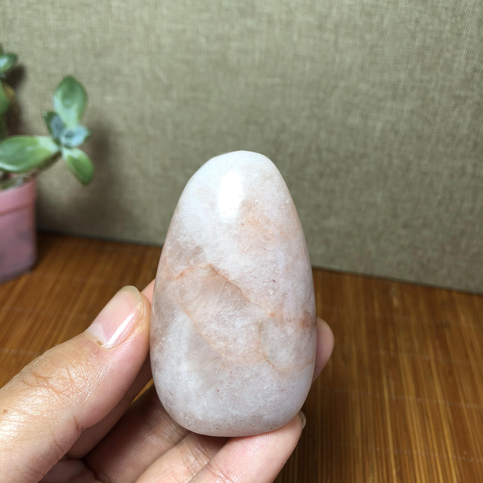 63mm Natural Red gum flower Crystal gemstone polish/rough Specimen 97g A3385