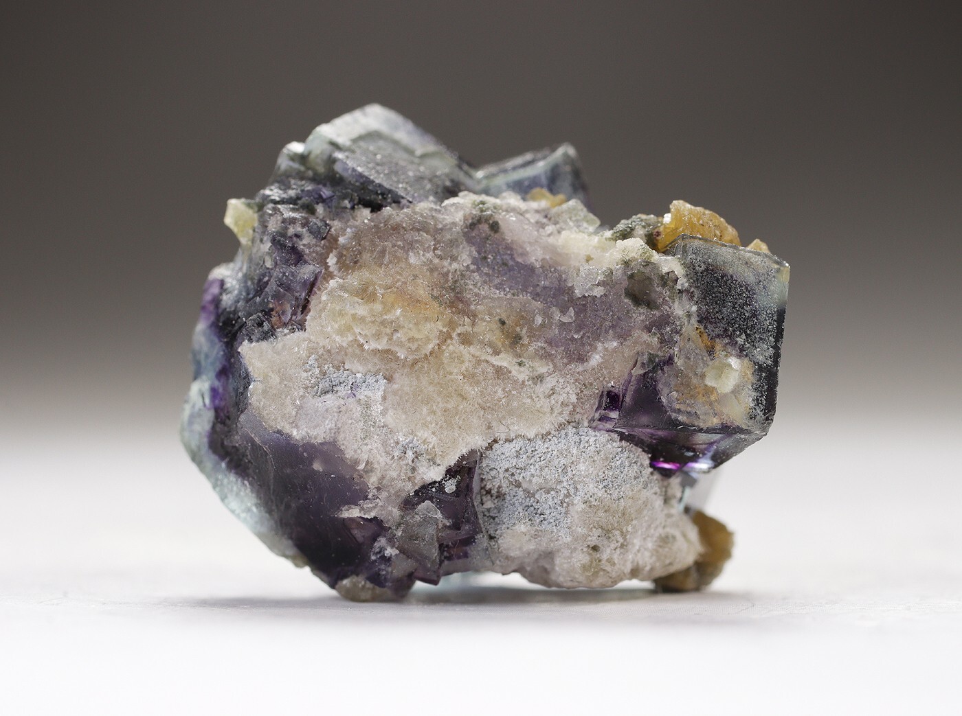 RAREST! ALIEN EYE Multicolor ZONED FLUORITE Crystal,Yaogangxian Mine,China