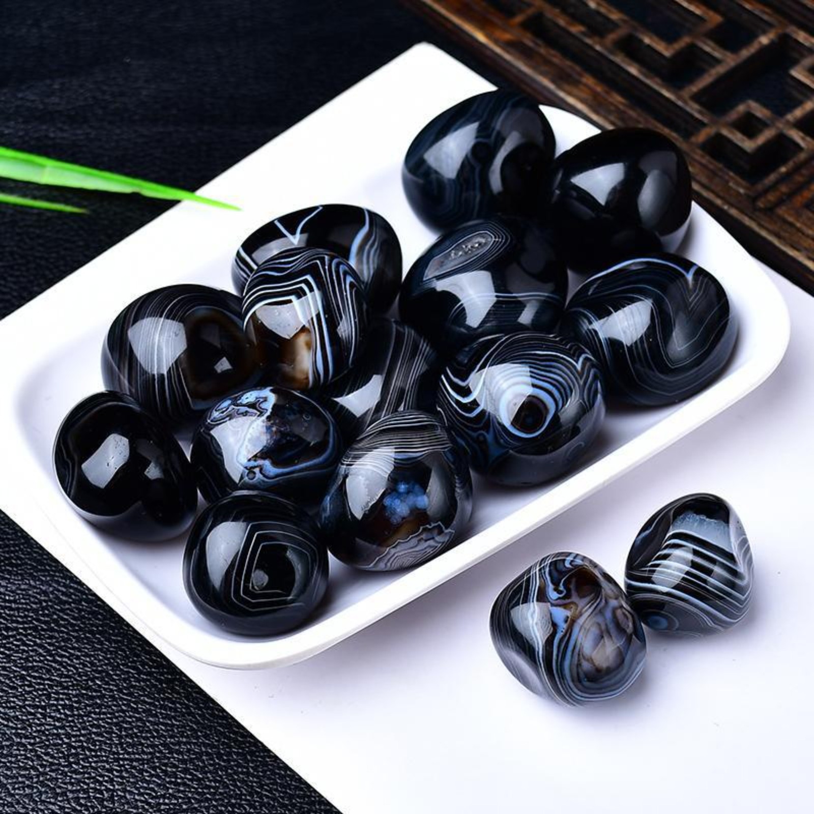 Wholesale Black Lace Agate Palm Stone Crystal Quartz Gem Healing Decor Gift