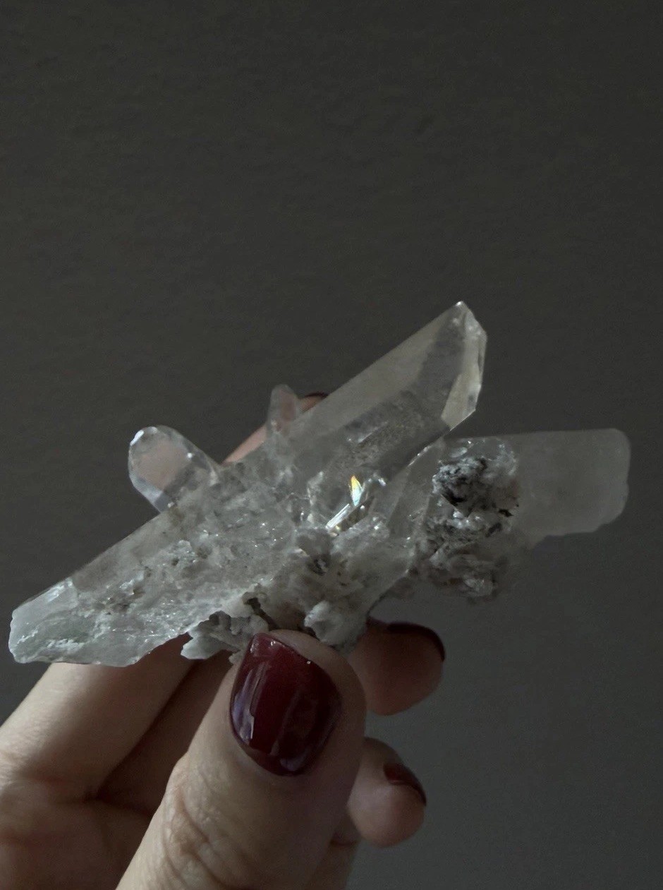 Brazil Quartz Cluster with Natural Key Mark & Layered Growth | Zeca de Souza