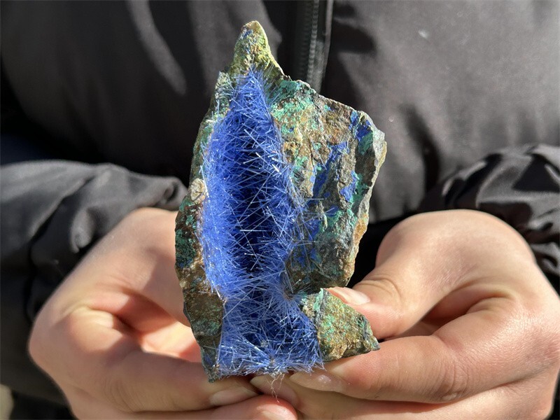 0.68LB Natural Blue Goethite Quartz Cave Mineral Specimens Reiki Healing XL3103