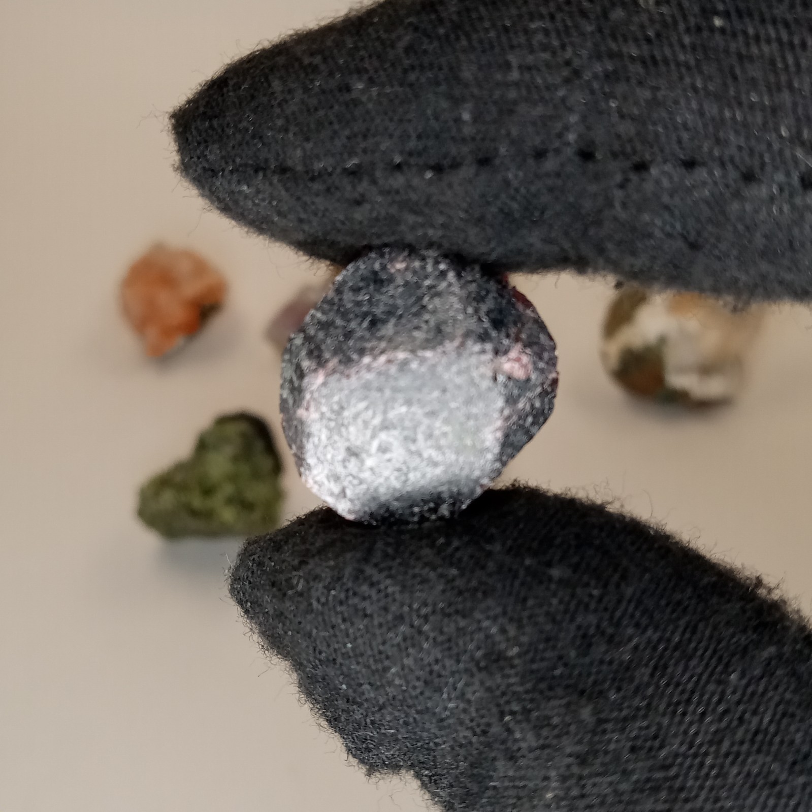 Mixed Mineral Specimen Lot 6pc Stilbite Amethyst Apophyllite Garnet Olivine I11