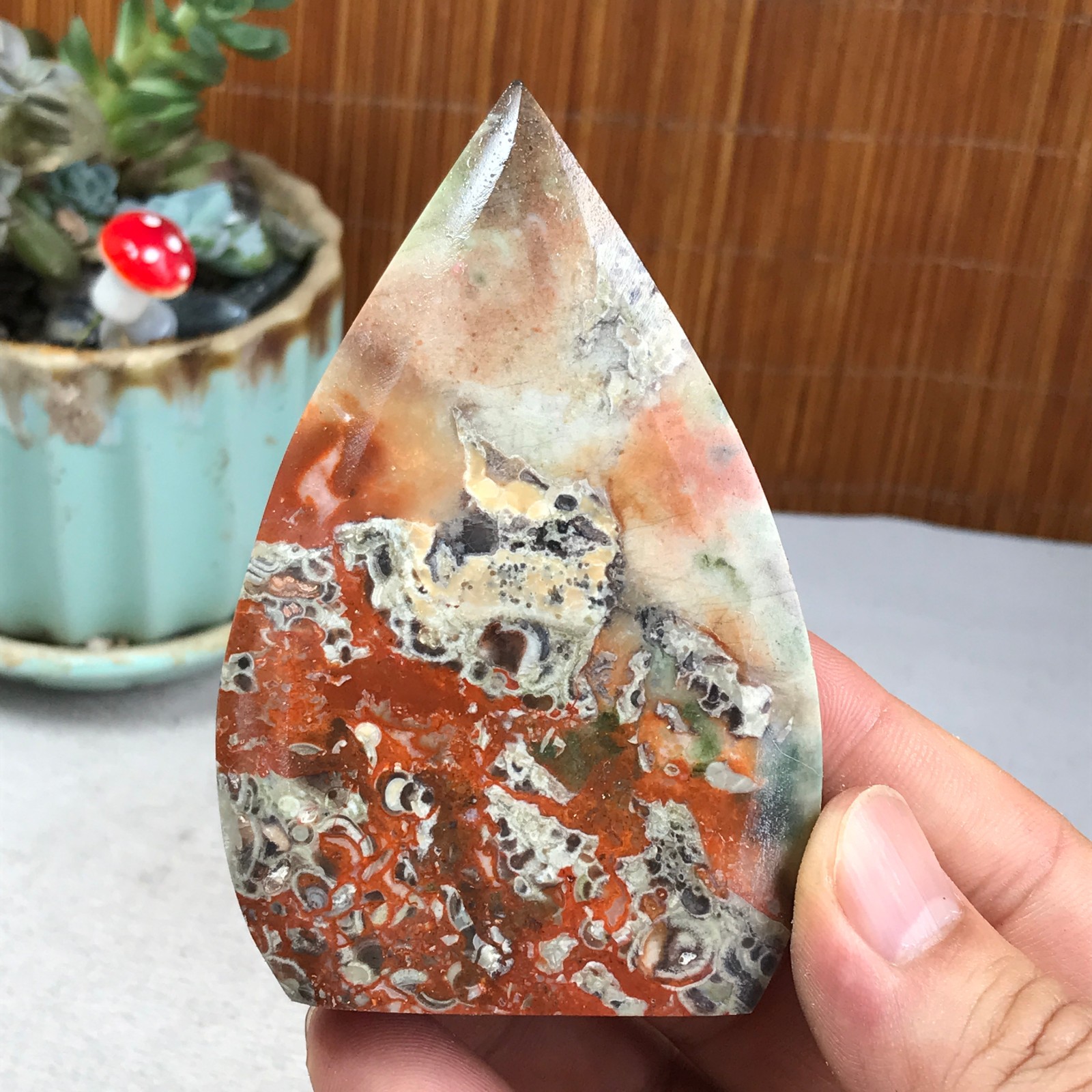 Natural money Mexico agate hand carve leaf Crystal Specimen free standing A6271