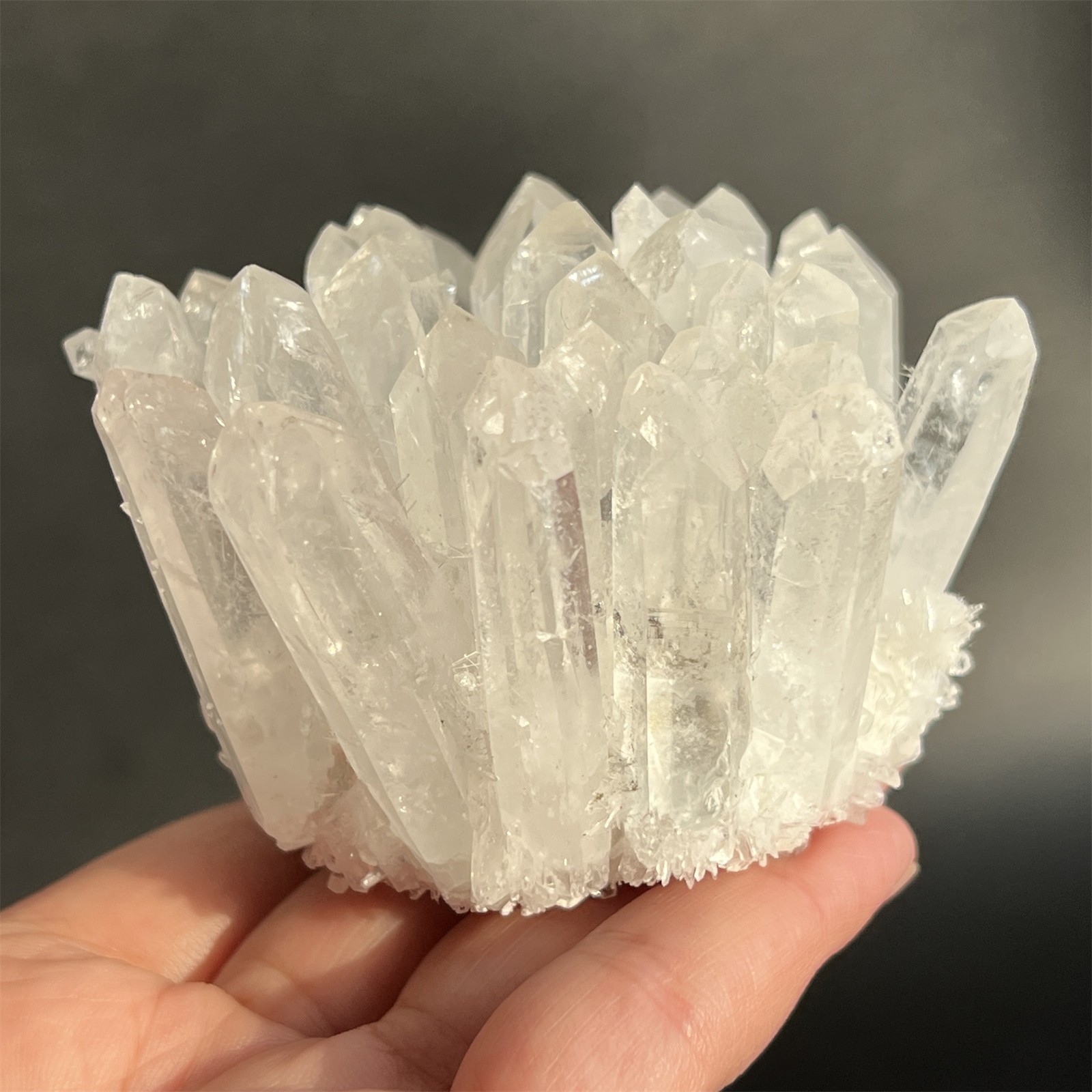 Top Fine Clear quartz cluster crystal fine cluster specimen Random 200g+ 1pc