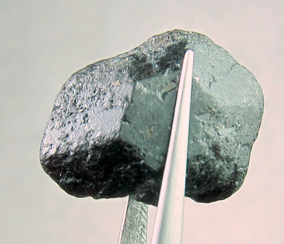 28.3 CT ALEXANDRITE NATURAL ROUGH COLECTOR’S CRYSTAL MINERAL GEM (G5)