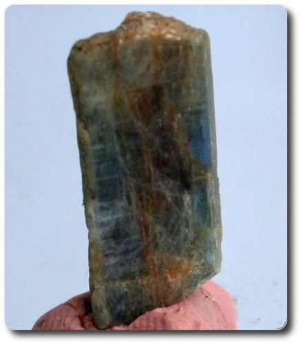 16.00 Cts KYANITE CRYSTAL. Myanmar
