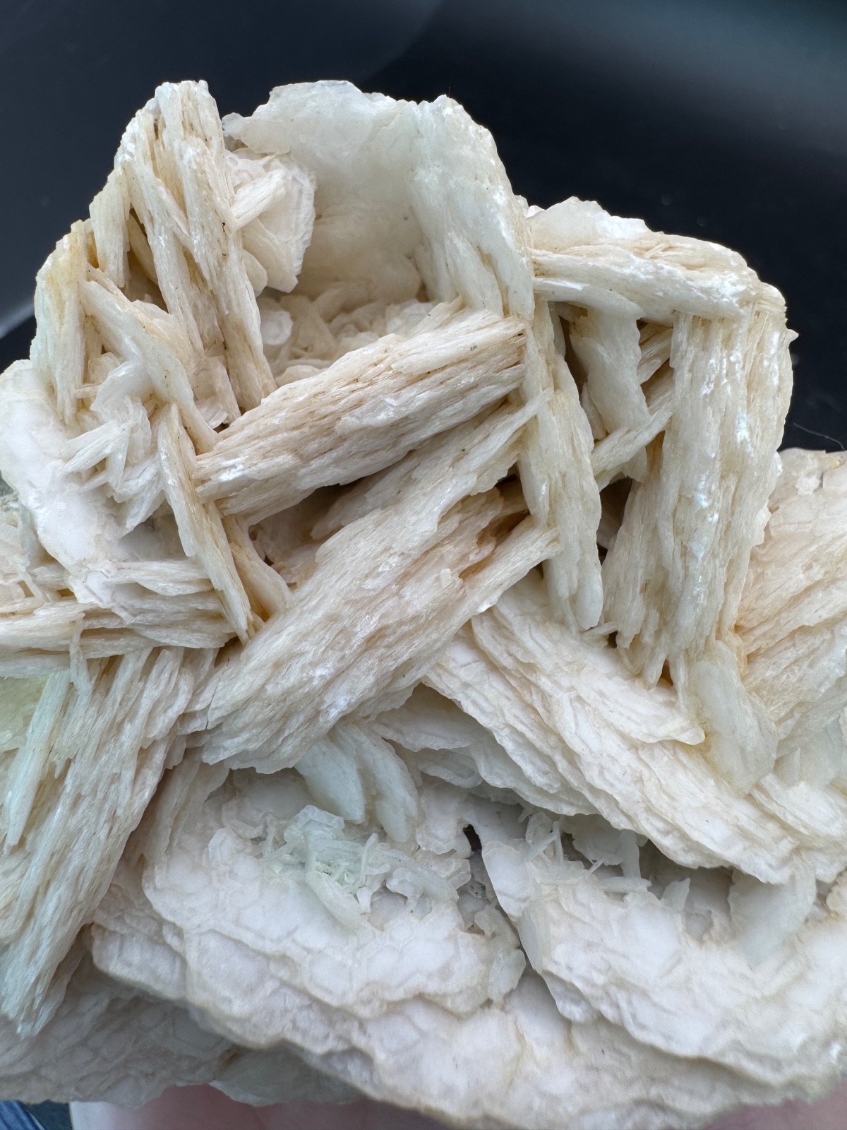 6672 Lovely White Petal Calcite with Pink UV Hu Bei 654g