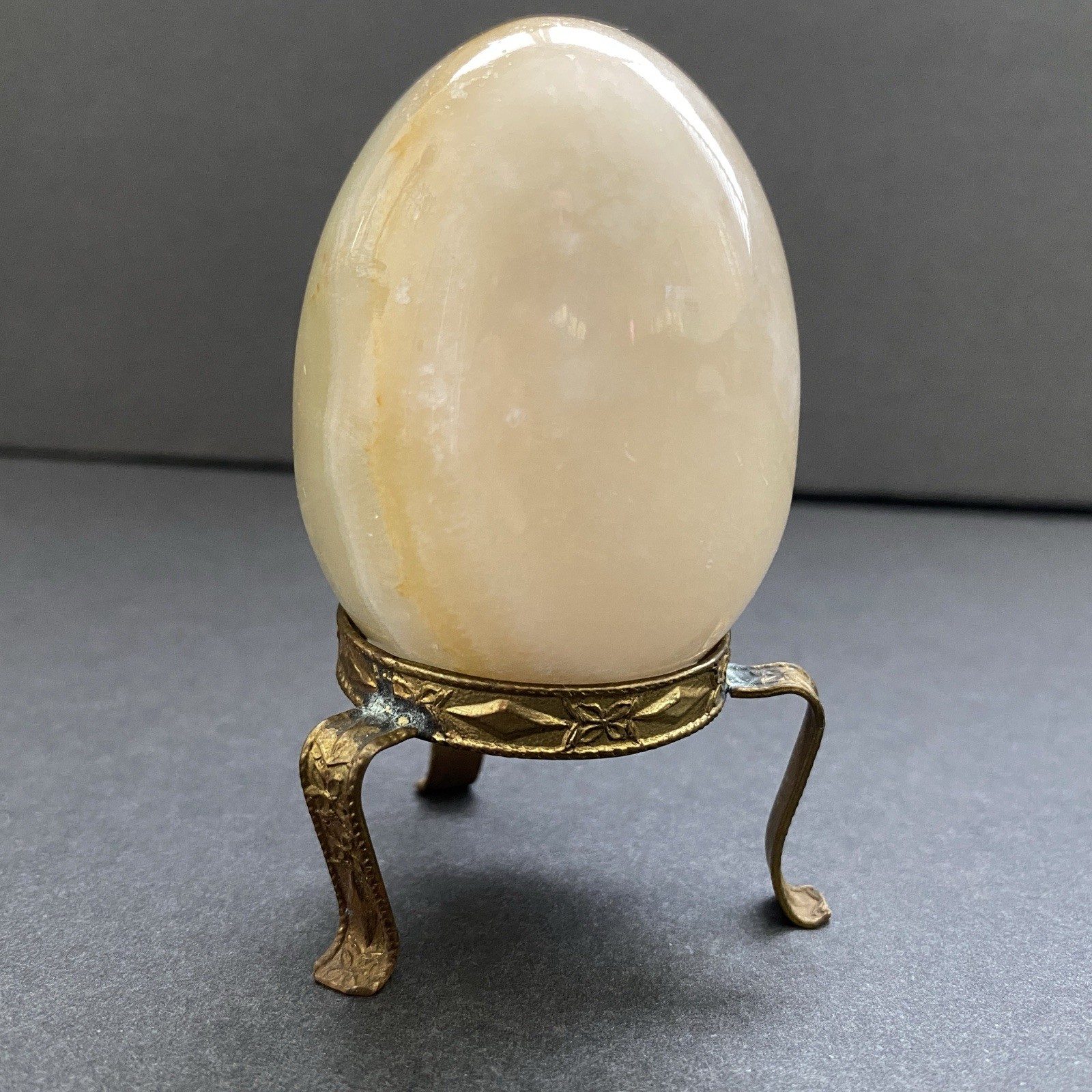 Natural Onyx Stone Egg With Stand Hand Polished Banded Agate Calcite Crystal