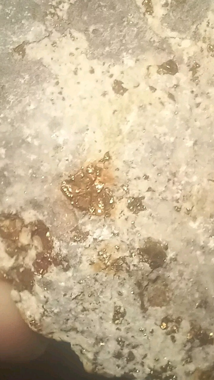 102.058 Grams of Natural Mined Visually Beautiful Telluride Gold Copper Iron Ore