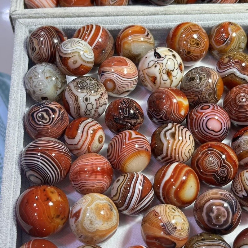 2.2LB 30-35mm Natural Quartz Crystal Agate Ball Reiki Divination Healing Random