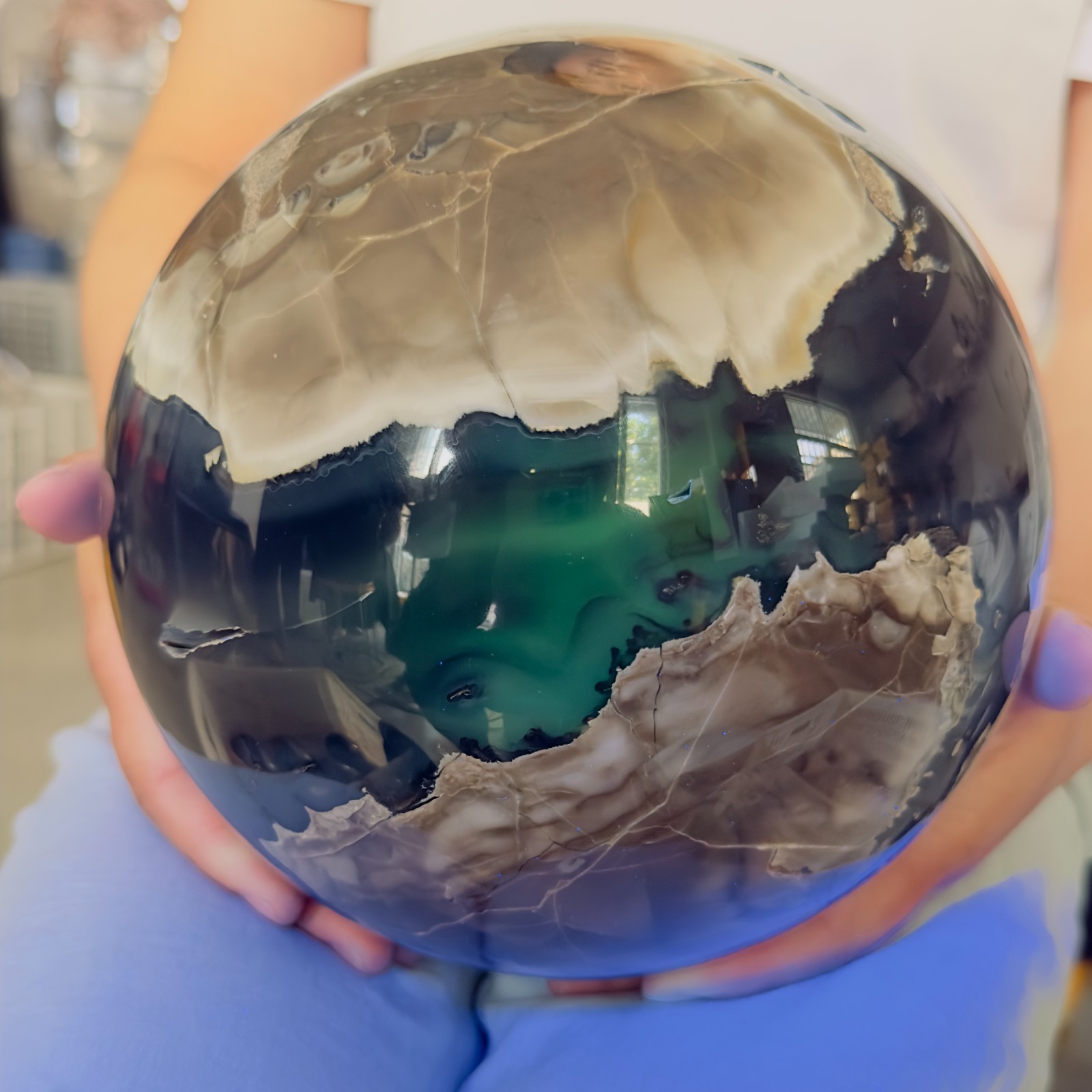 21.23LB Natural volcanic agate crystal cave ball polishing and healing 9.65kg