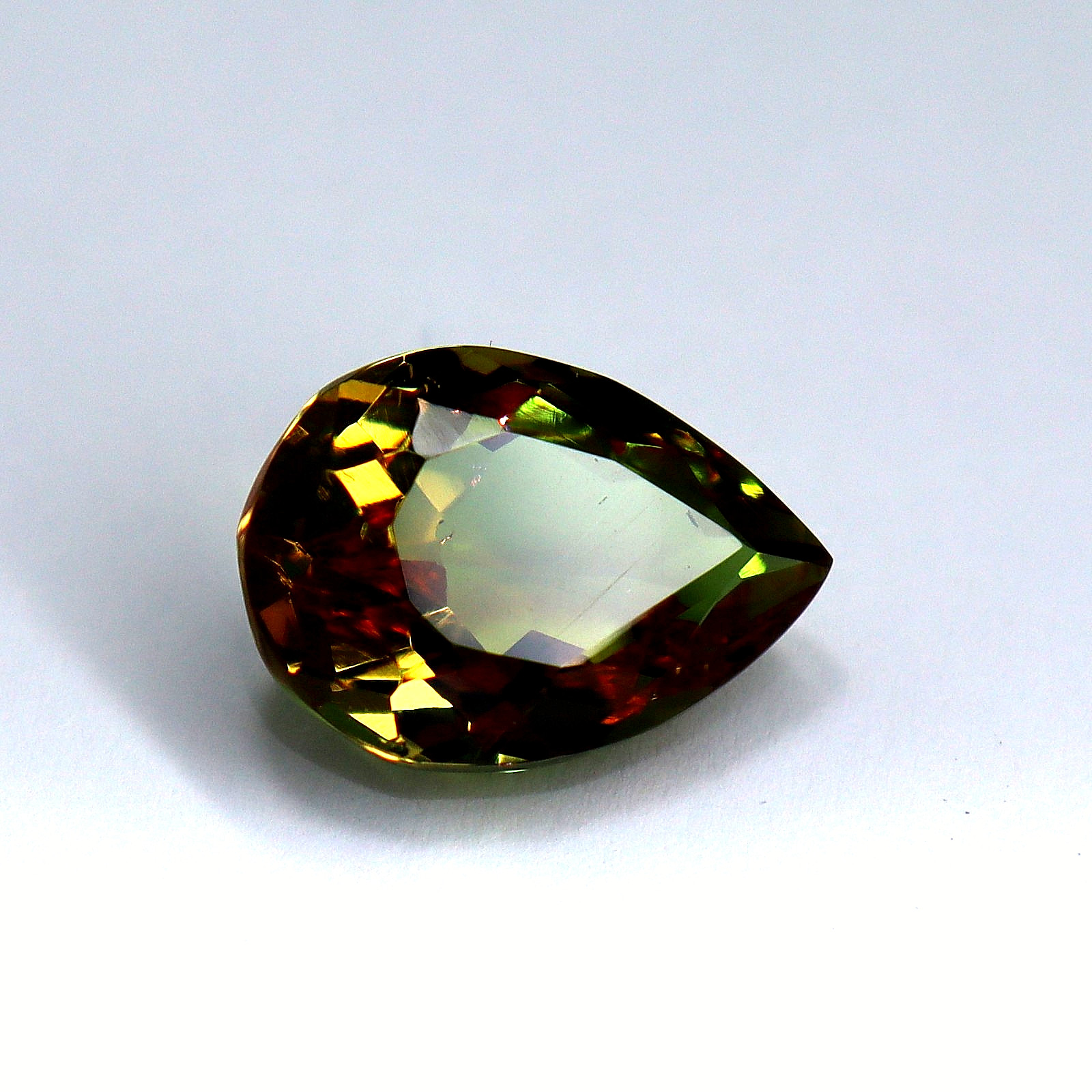 Color Changing Loose Gemstone Certified Natural Alexandrite Pear Cut 10 Ct