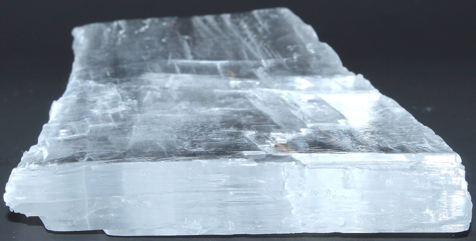 XL AAA Utah Ice Selenite Slab / 6.20″ (157.48mm) / 16.00 oz (453.59gr) / 3725