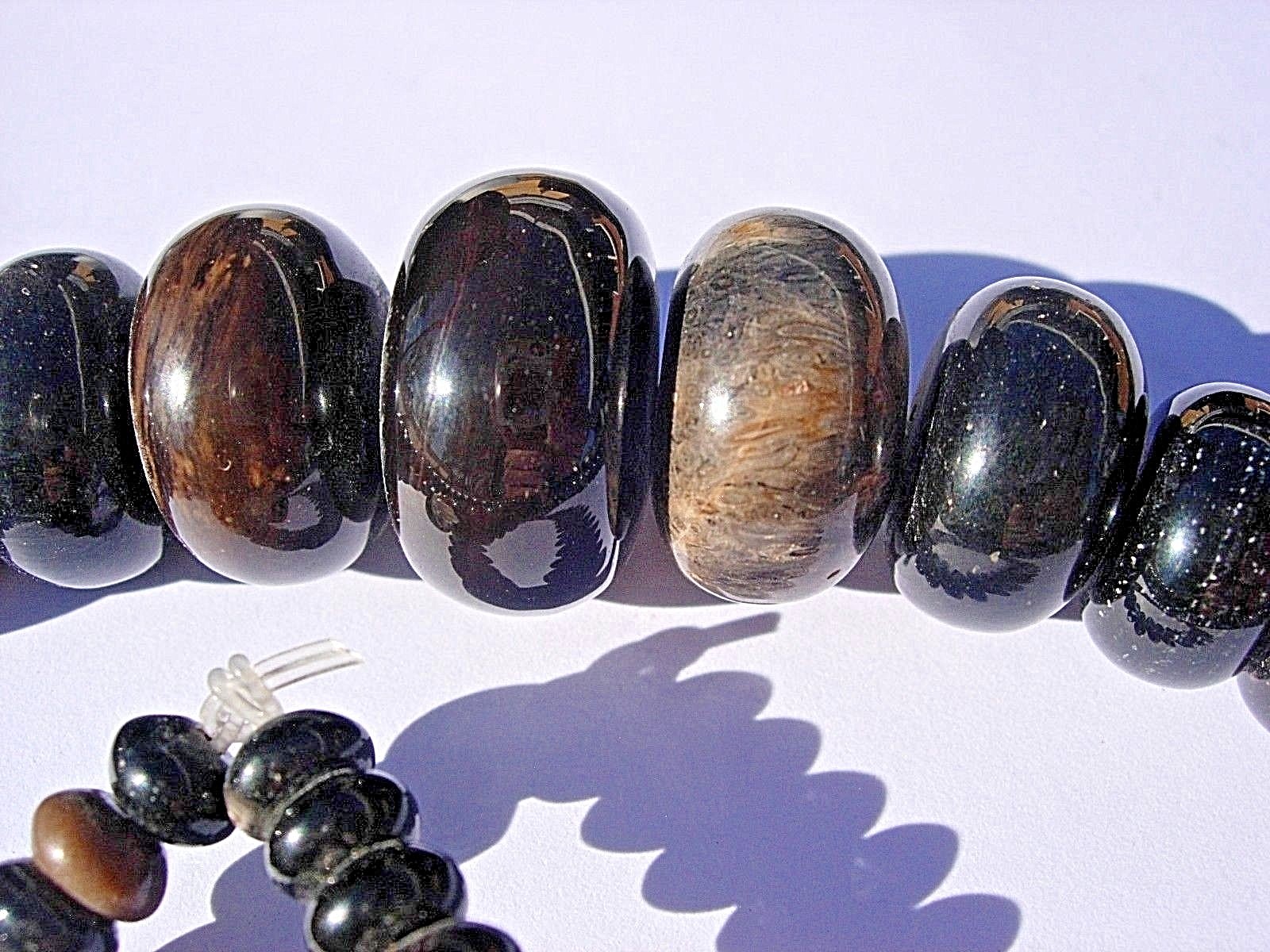 75 grams Tempskya Fern Tree Fossil & Blue Forest Petrified Wood beads Utah B-1
