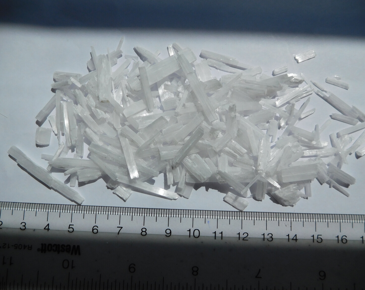 Selenite Blades – Medium Chips no Powder – 100% Crystal- Cleansing Charging