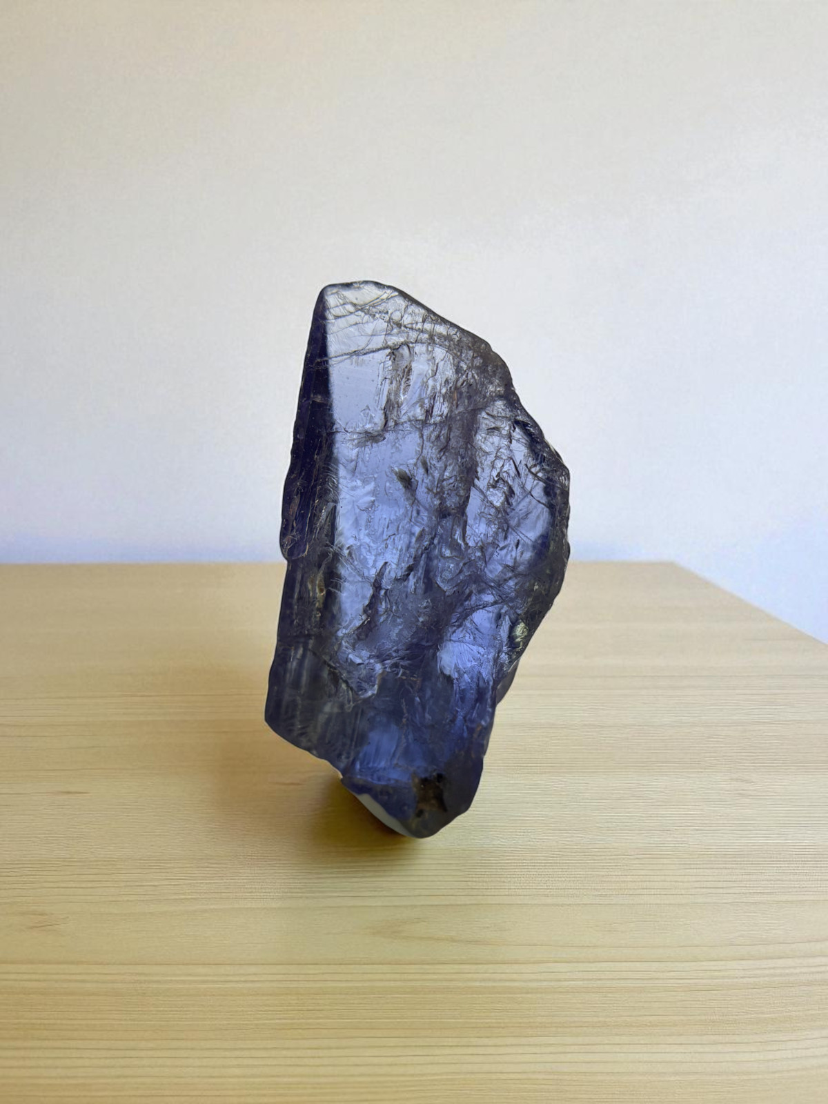 Fine Pleochroic Unheated Natural Tanzanite Crystal Rough Gemstone 14.58 Carats