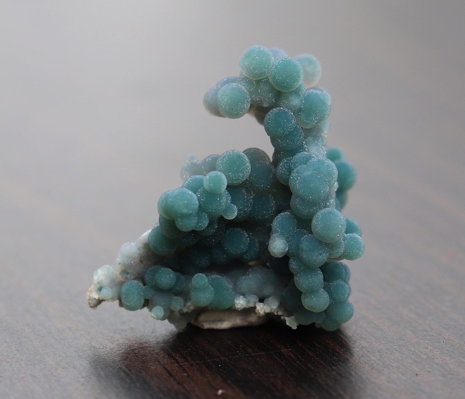 Green Grape Agate From Indonesia Satiny Purple Color WOW 3.9 cms (: