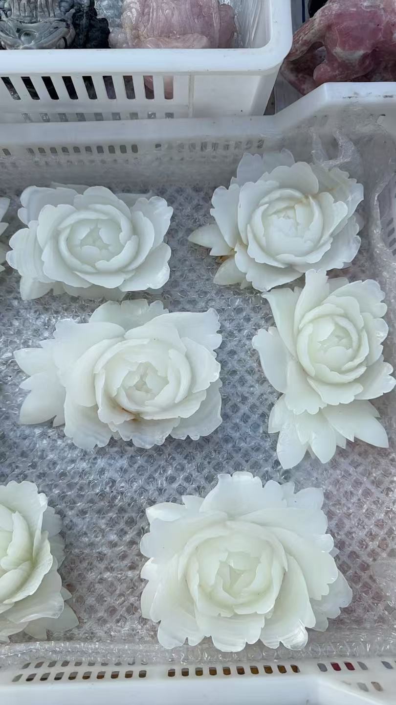 1pc Natural White Quartz Carved Flower Skull Crystal Reiki Healing Decor Gift