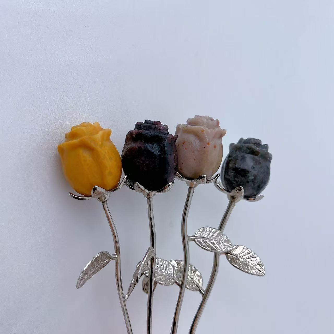 3PCS Natural Mixed Rose Flower skull Carved Quartz Reiki Hallowmas Crystal gift