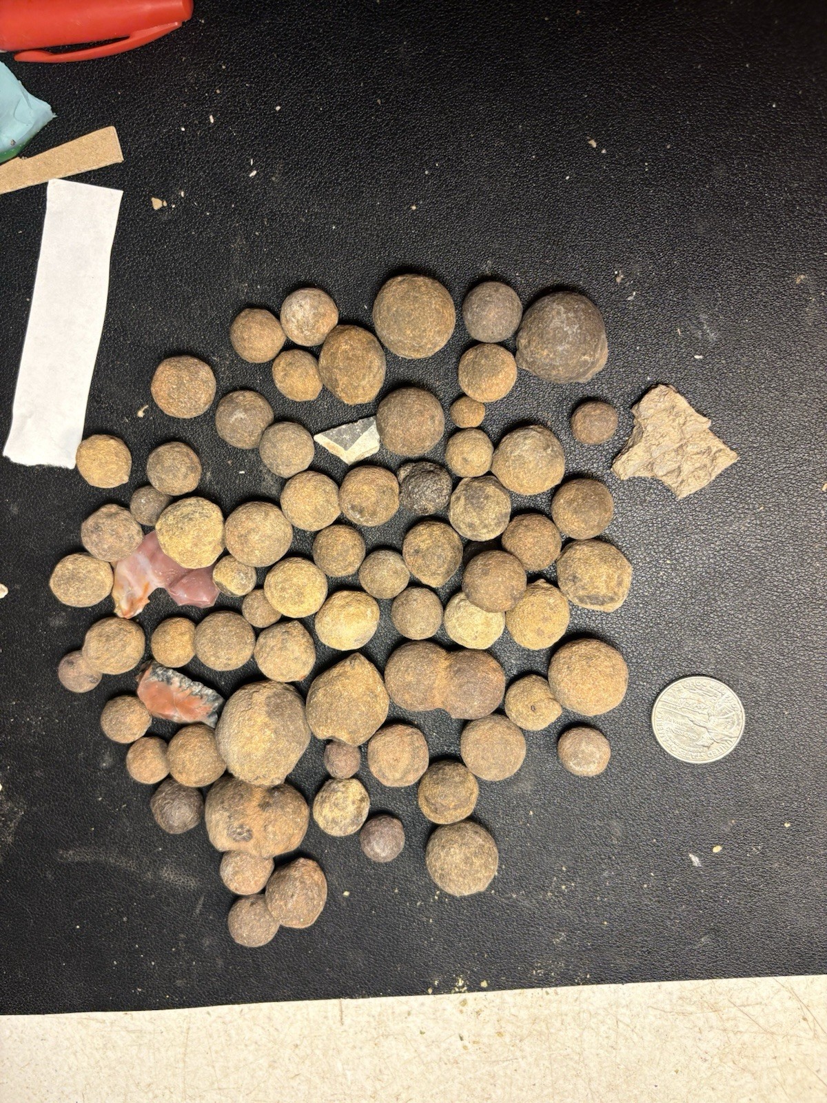 ☘️RR⛏️: Moqui Marbles/Shards On Sandstone Base High Desert Northeast Az. 6.75 Lb
