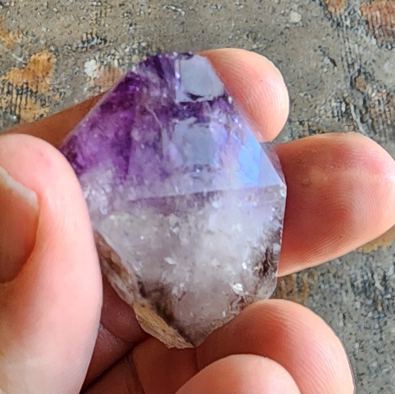 A CHOICE Glassy Gemmy Purple Amethyst crystal from KEDON, Ural, Russia Siberia