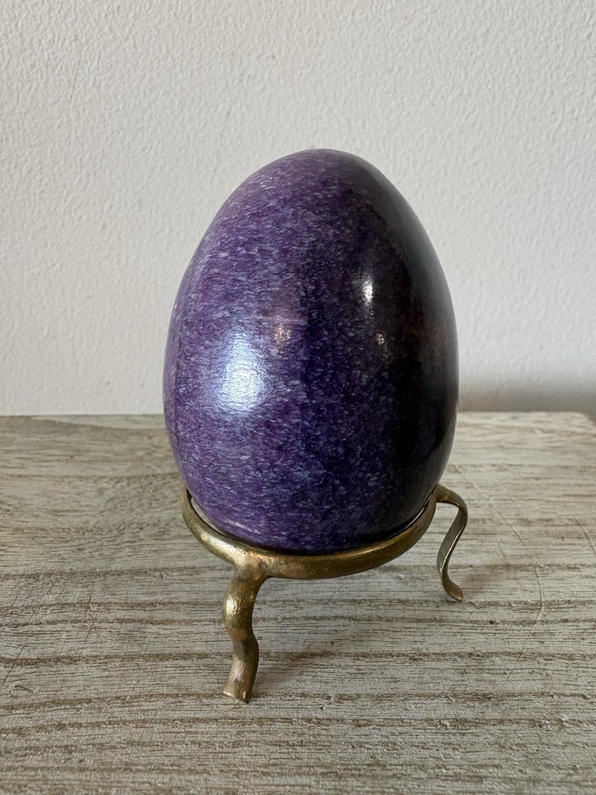 Vtg Deep Purple LEPIDOLITE Lavender Mica Polished Stone Egg Brass Stand