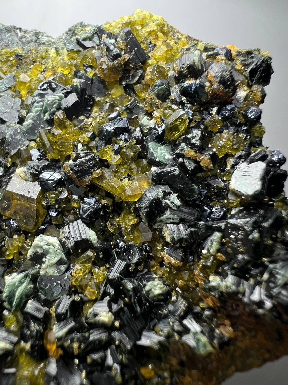 211-Gr Vesuvianite crystal specimen with Diopside &Magnetite Clinochlore @Pak