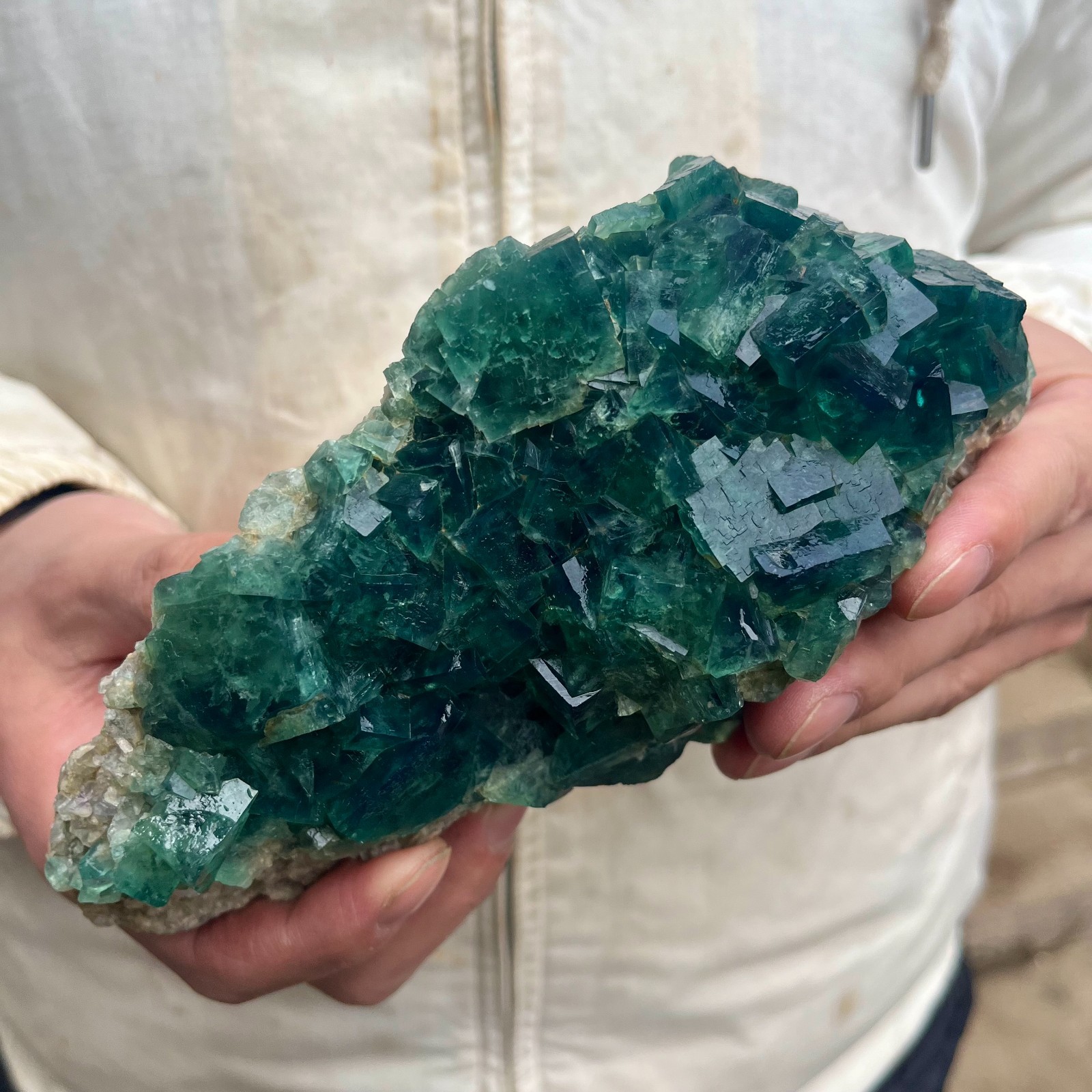 1100g Natural cubic green fluorite crystal cluster rough mineral specimen