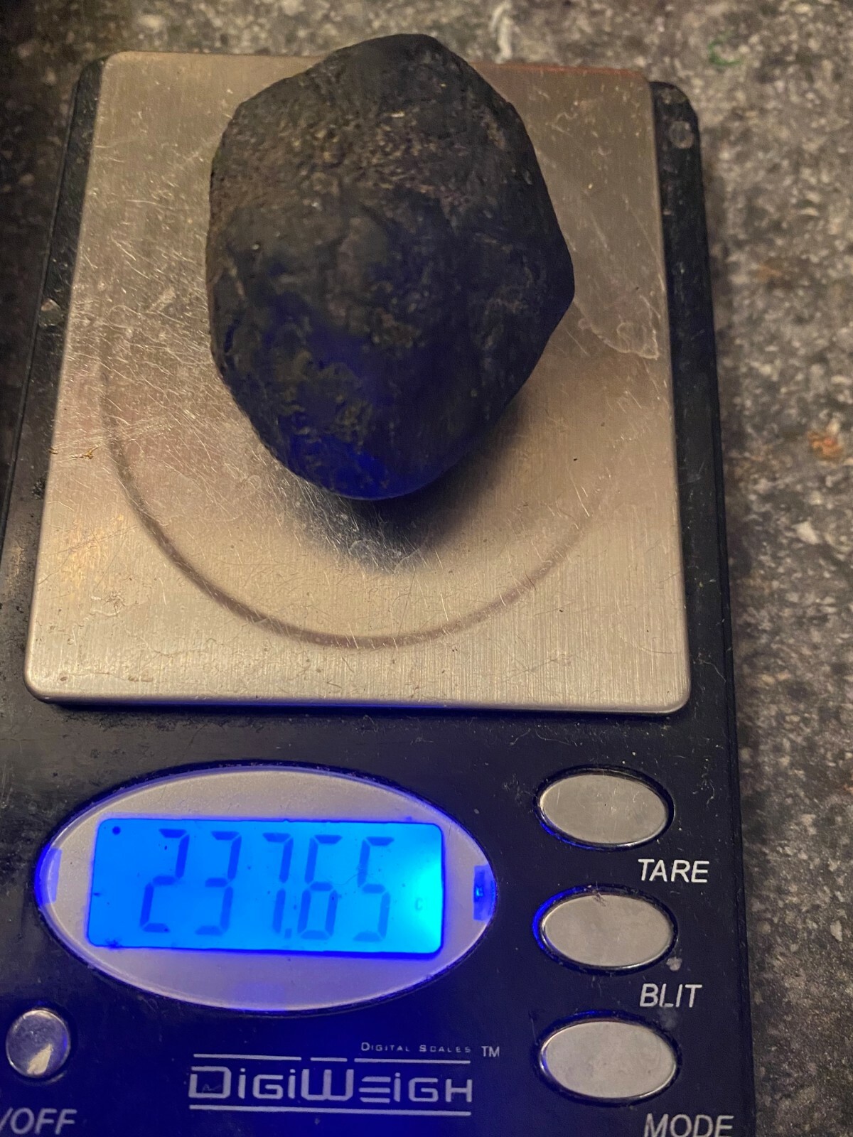 237.5ct. GRAPHITE DIAMOND Glassy pre-solar carbon meteorite diamond.