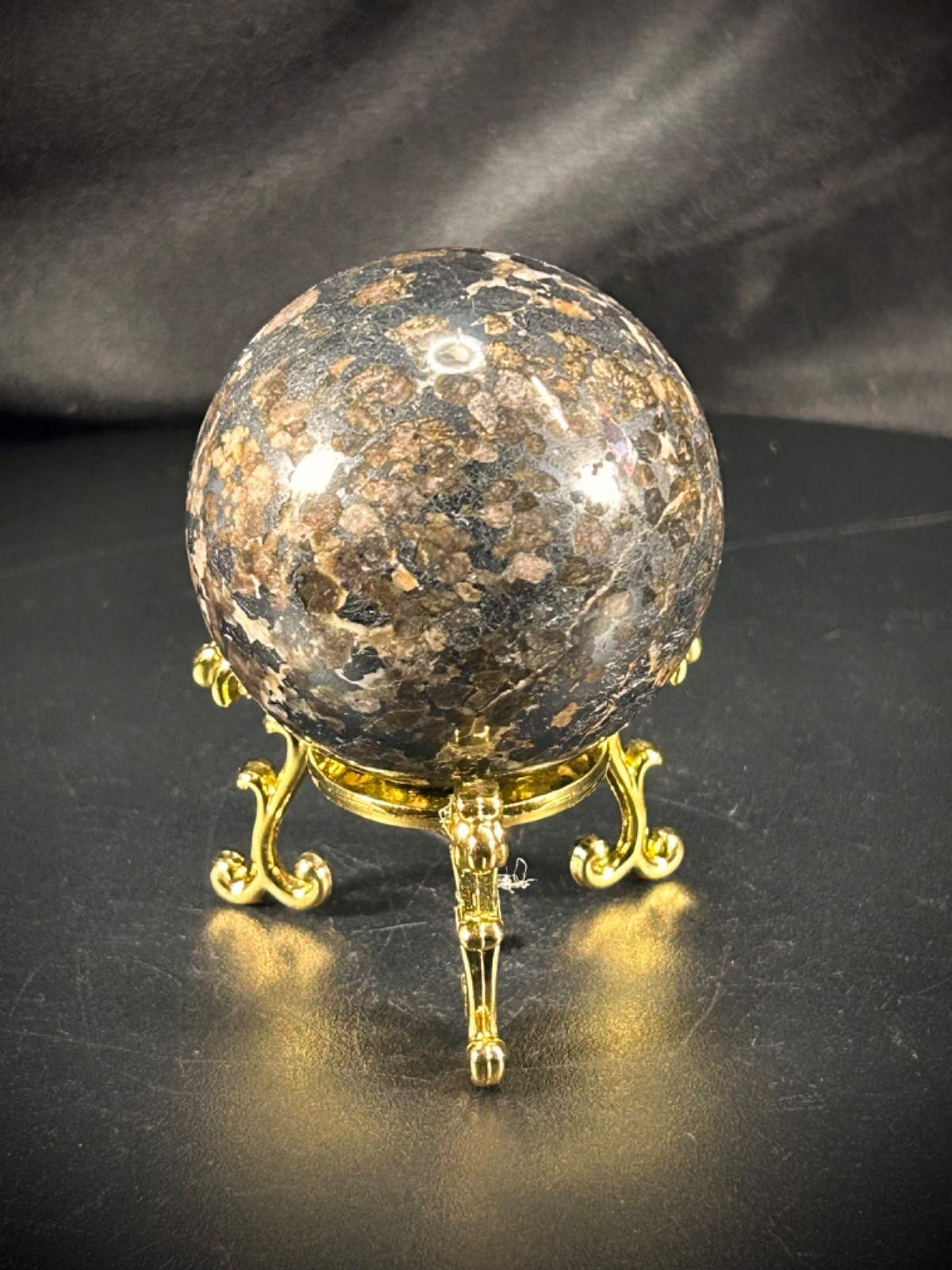 2″ Willemite Sphere With Metal Stand – Amazing UV Reaction 10.5oz (298 grams)