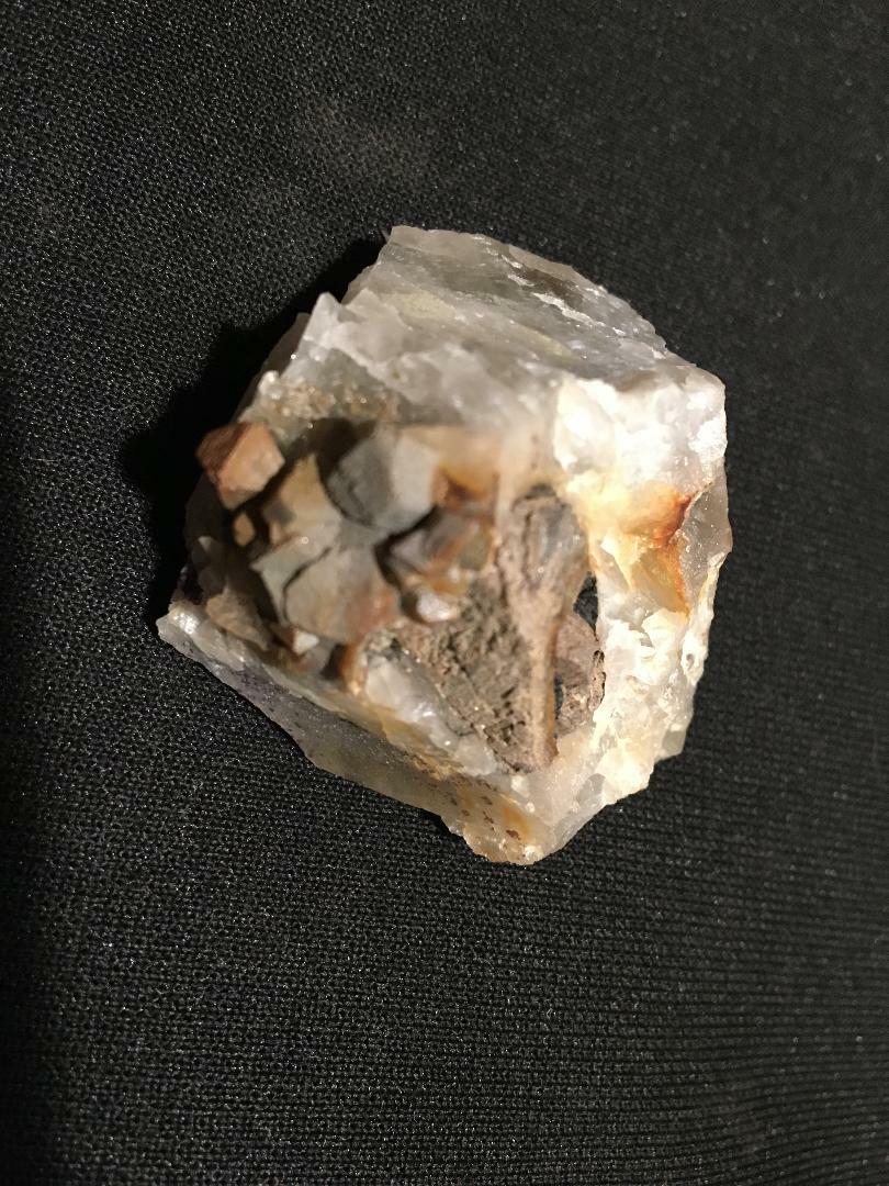 KB: FANTASTIC AND BRIGHT FL. BLUE/WHITE SW SCHEELITE ON MATRIX FROM GERMANY