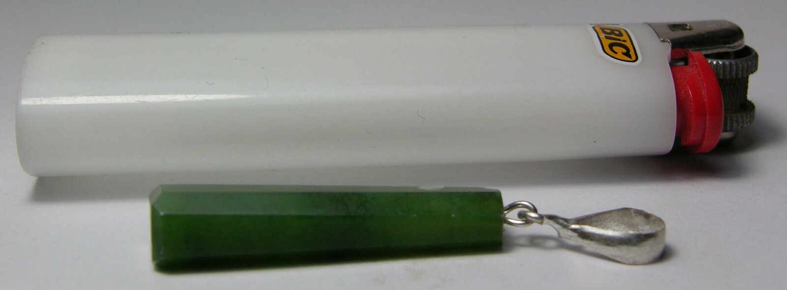 #10 Pakistan 100% Natural Nephire Jade Crystal Pendant 34mm 1 5/16 in