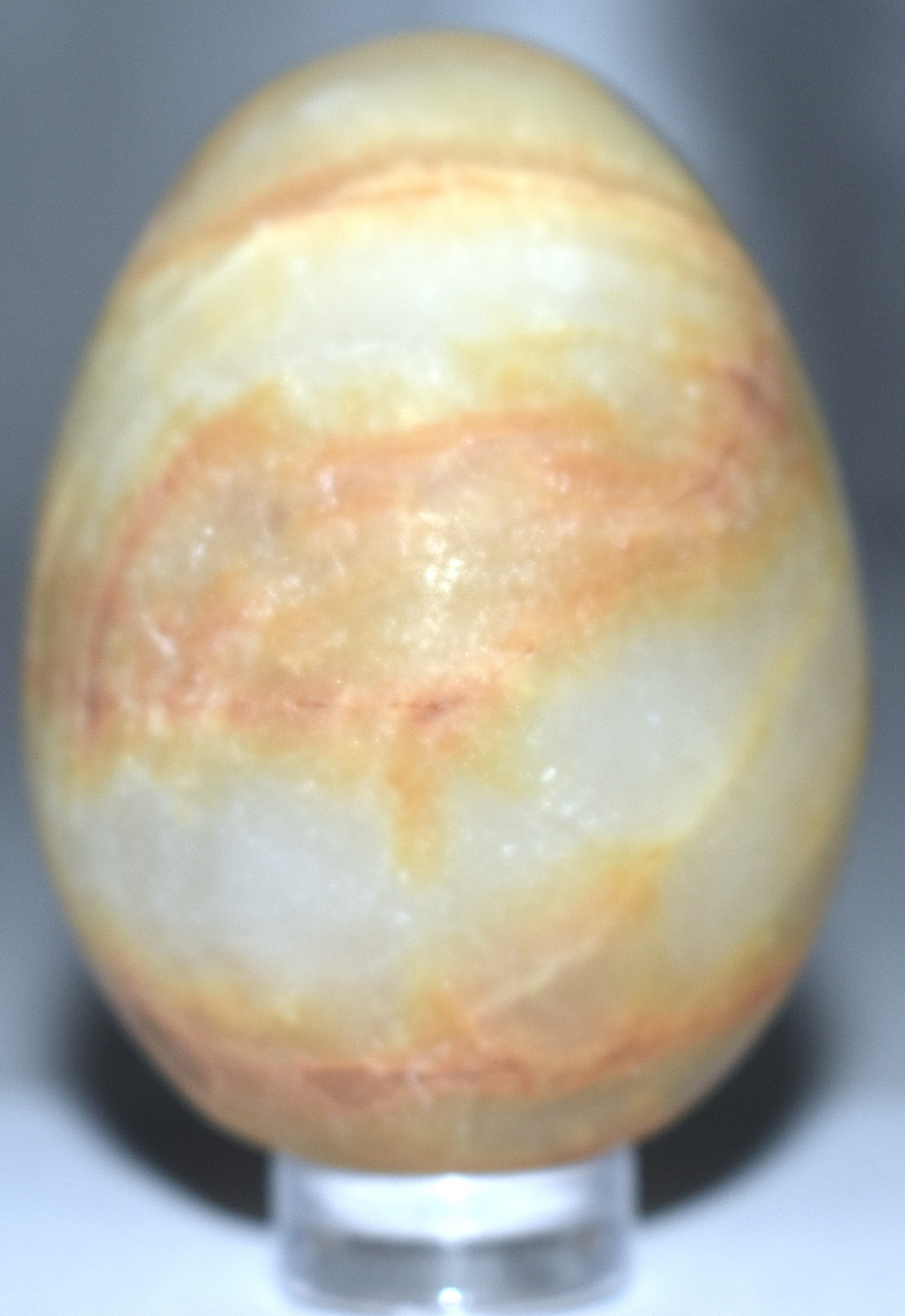 Green Onyx Egg w/Stand 1.98″/100 Grams