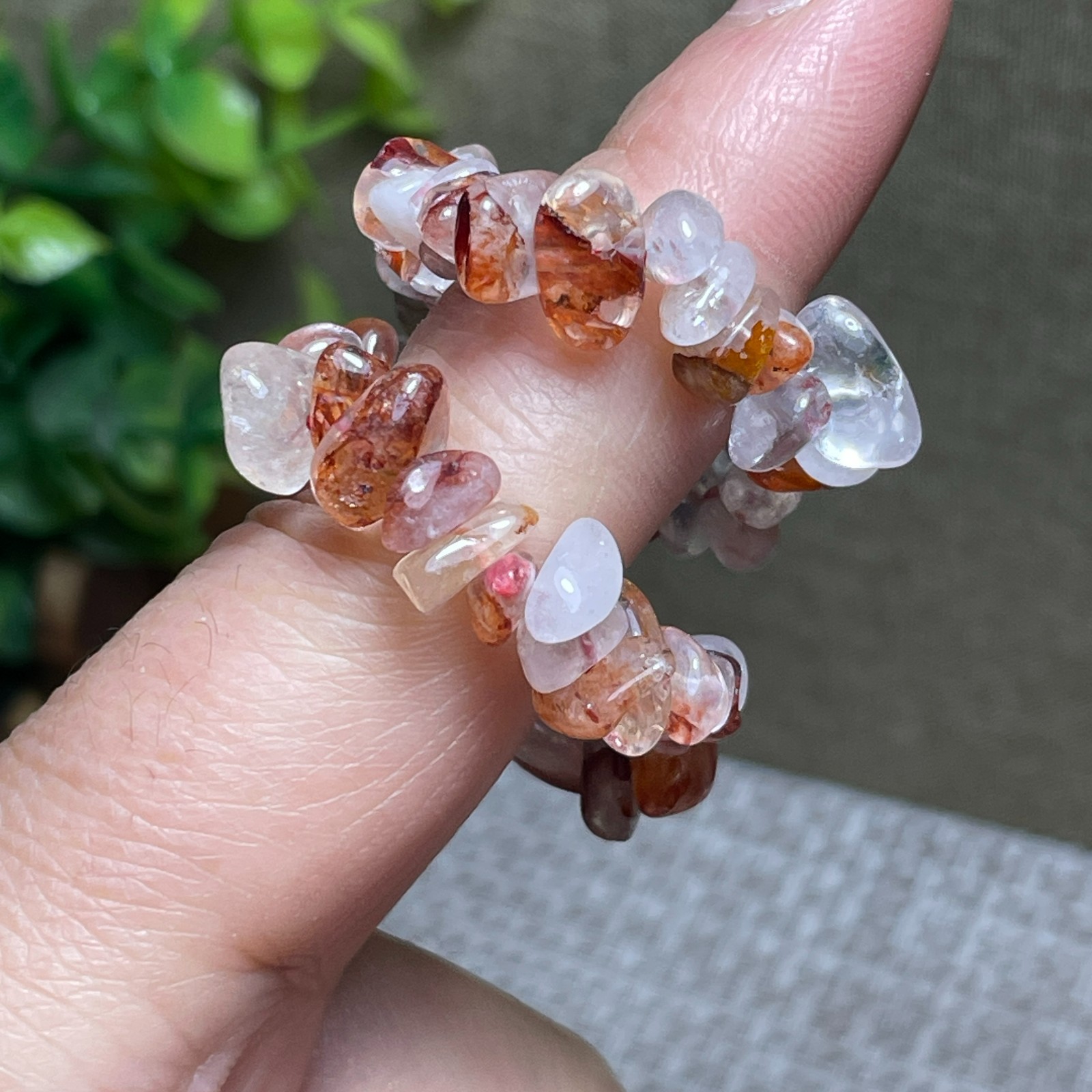 1pcs Red Hematoid Fire stone crystal Chip gem stone beads Stretch Bracelet E