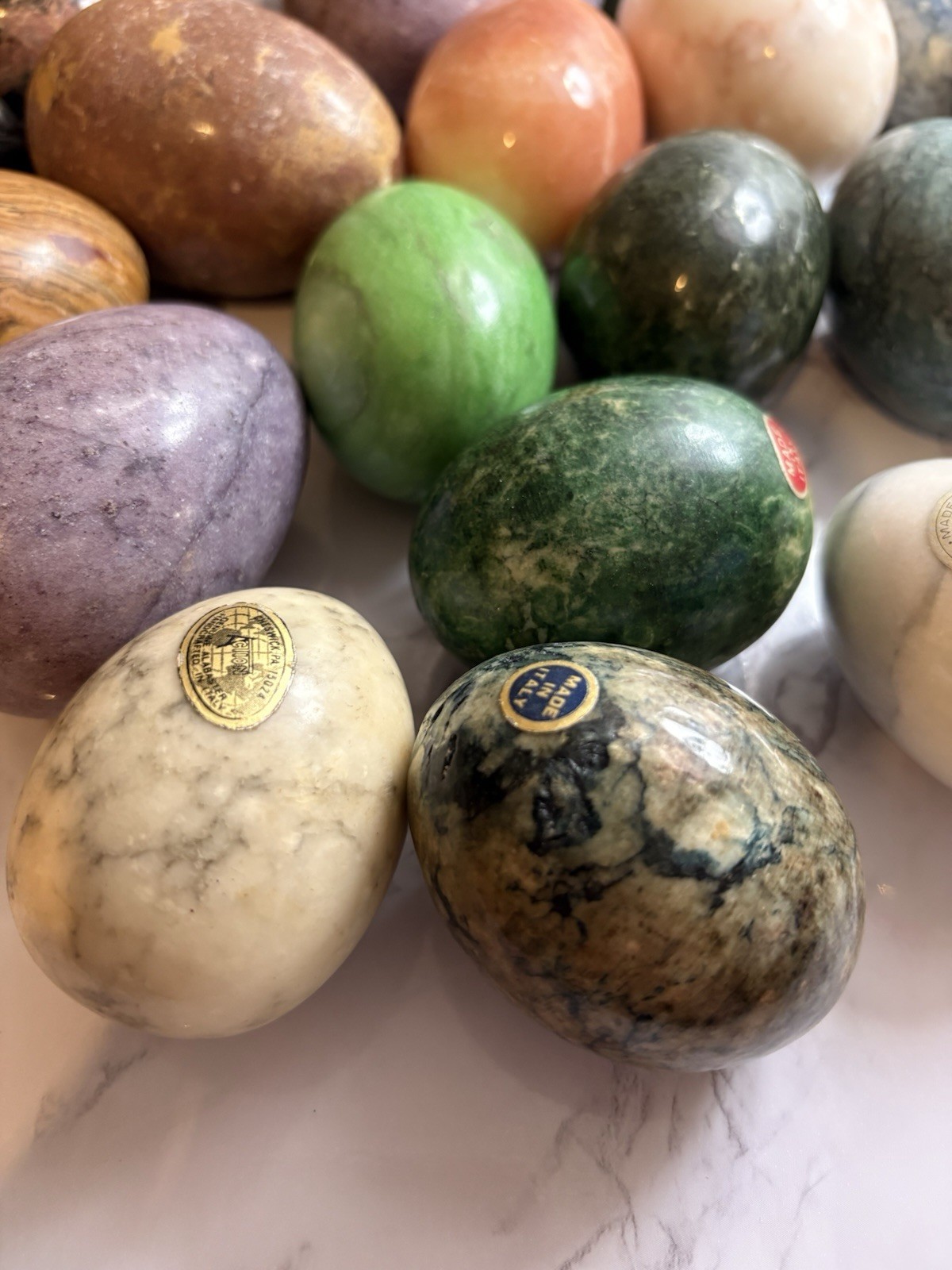 25 Vtg Stone Eggs Lot Onyx Alabaster Quartz Marble Obsidian Jasper Mixed sizes