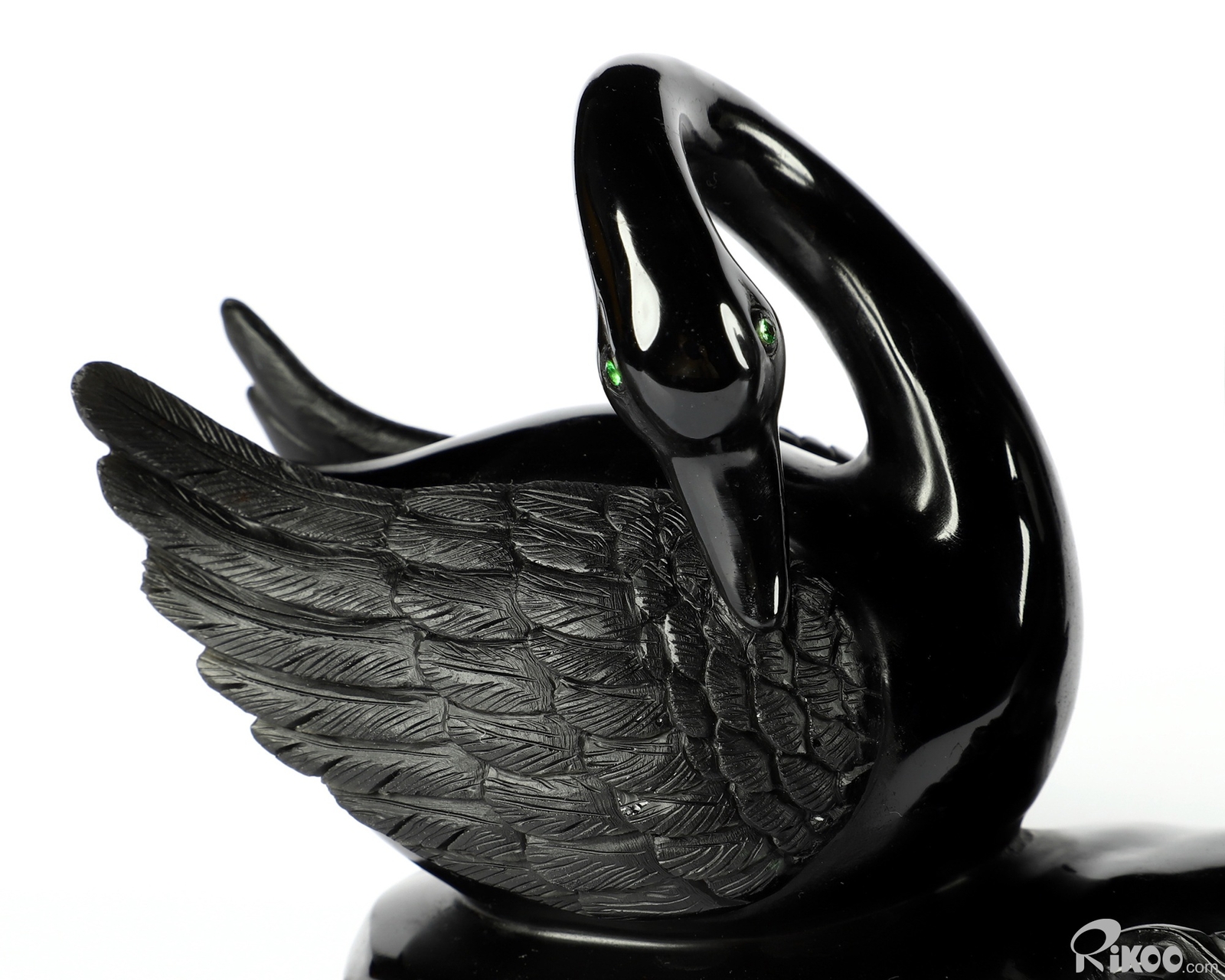 BEAUTIFUL 8.1″ Black Obsidian Carved swan Swans Sculpture Green Garnet Eyes