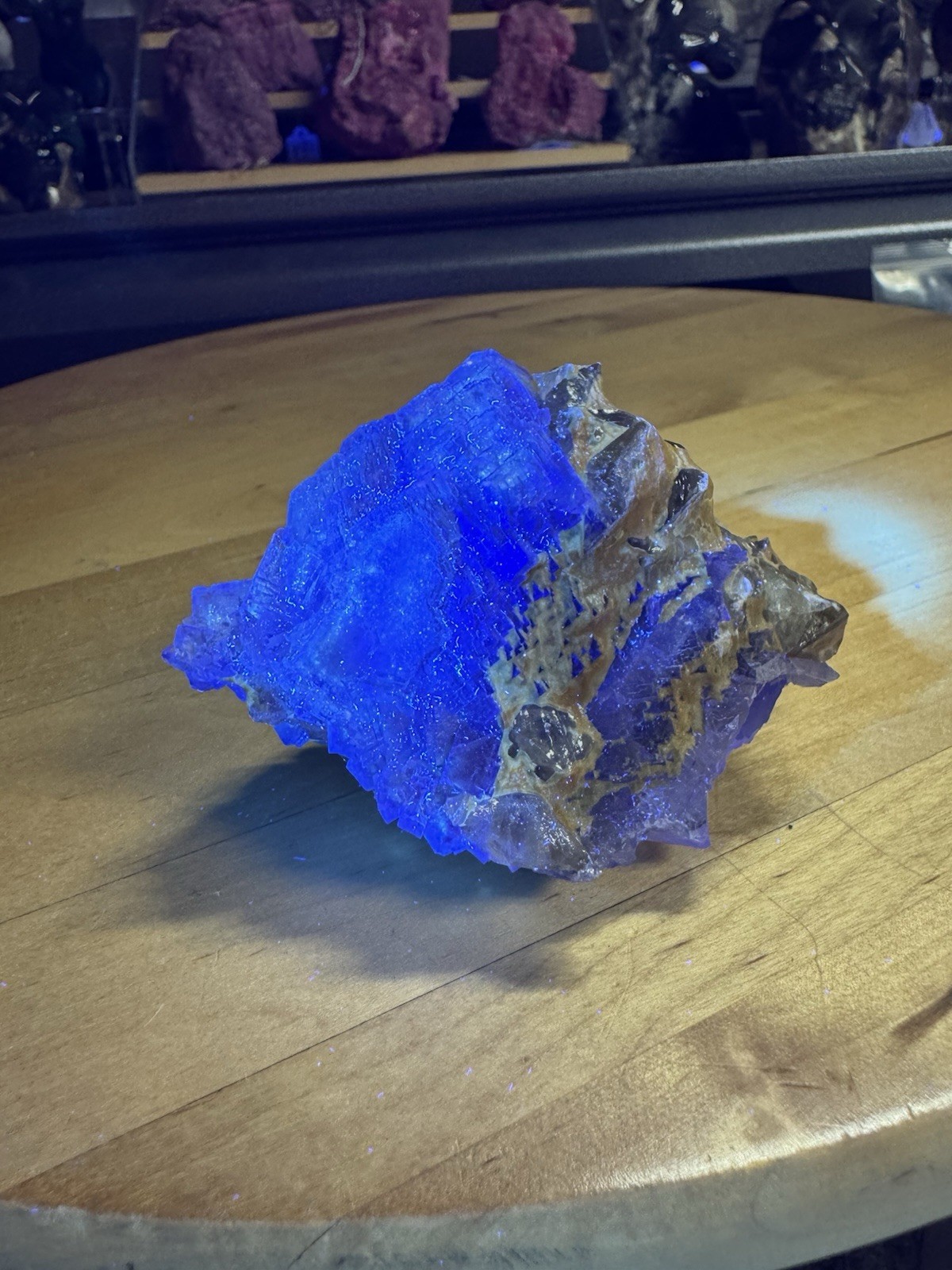 7118 Raw Fluorite Multiple Records Uv Reactive 2.0”T 2.3”W 3.4”L Wt. 10 Oz.