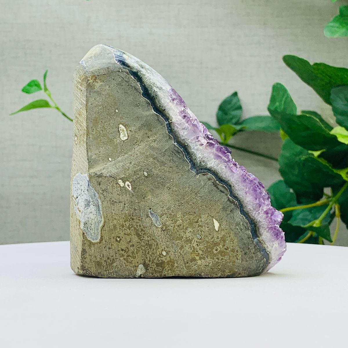 633g Natural Amethyst Geode Mineral Specimen Crystal Quartz Energy Decoration