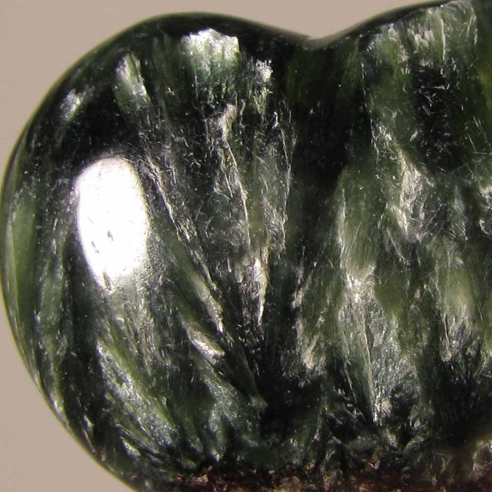 35mm SERAPHINITE Heart Polished Palm Stone – Siberia, Russia
