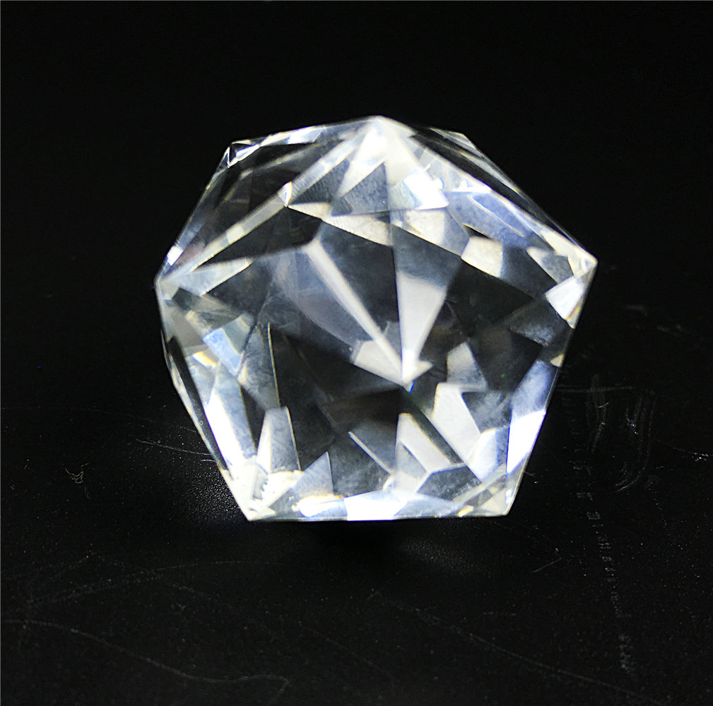 60 Sides Natural Clear Quartz Crystal Sphere Point Geometric Figurine Gemstone
